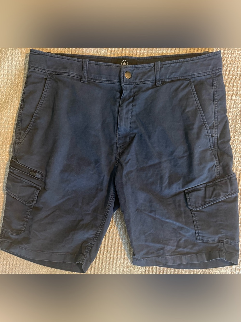 AETHER Men’s Navy Cargo Shorts 32 Performance Technical Travel Utility